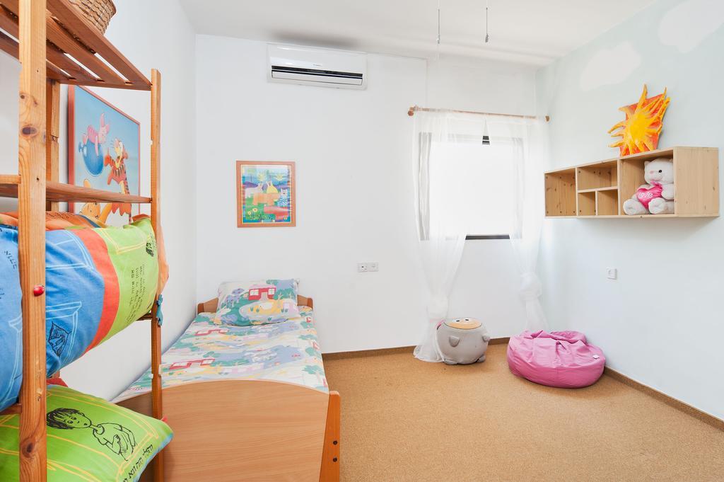 Kfar Saba View Apartment Habitación foto